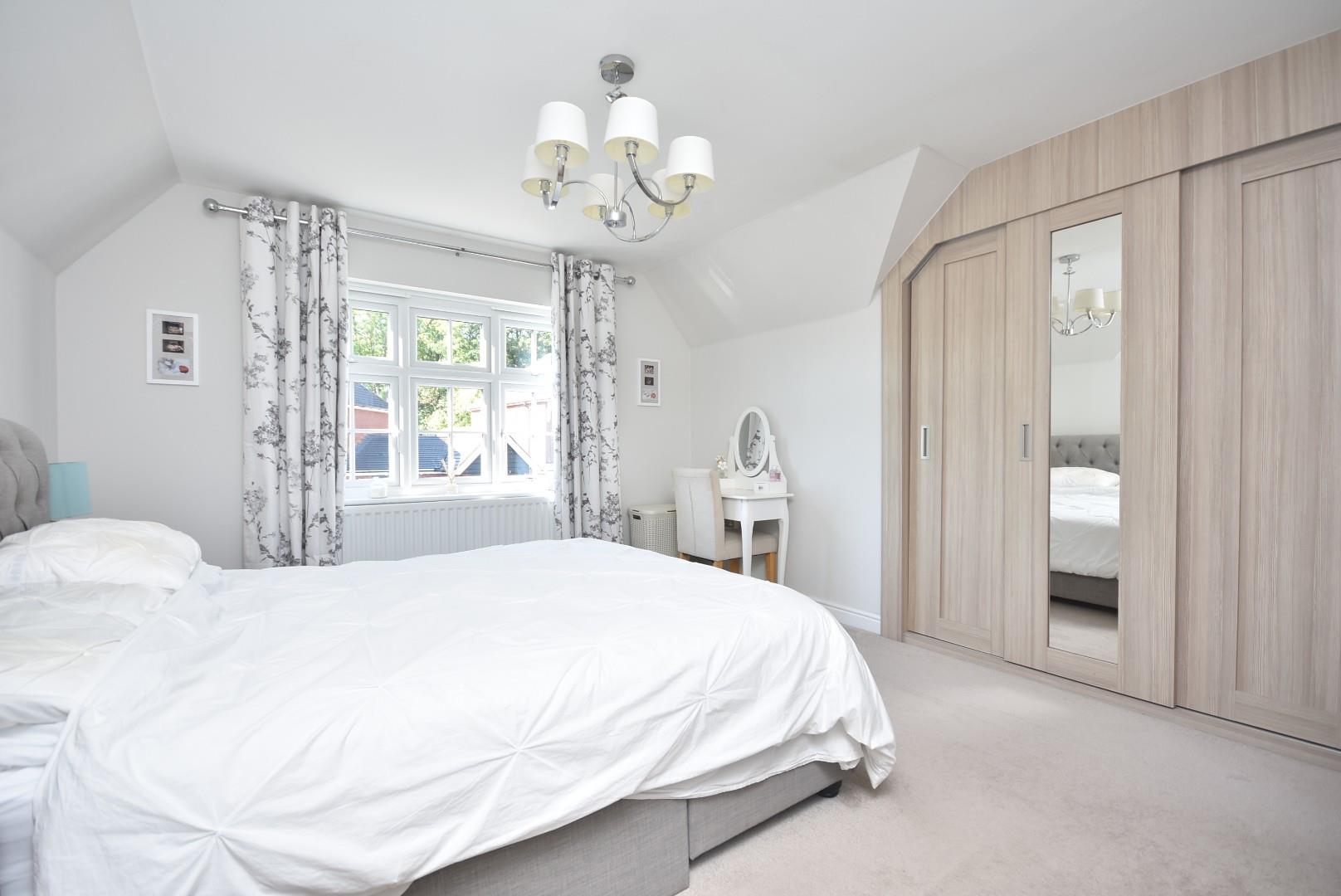 76 Burdons Close, Wenvoe, CF5 6FE
